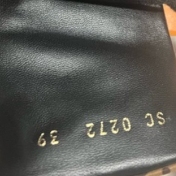 Louis Vuitton mules - Picture 2 of 2